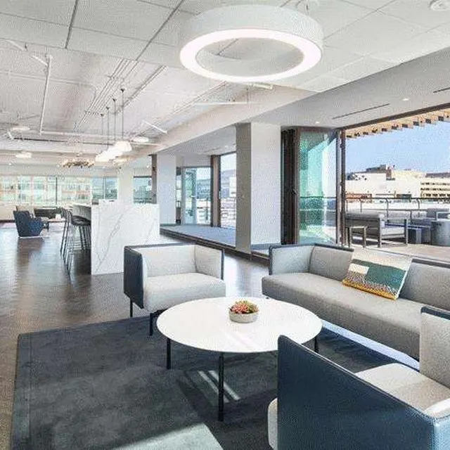 10th floor amenity lounge